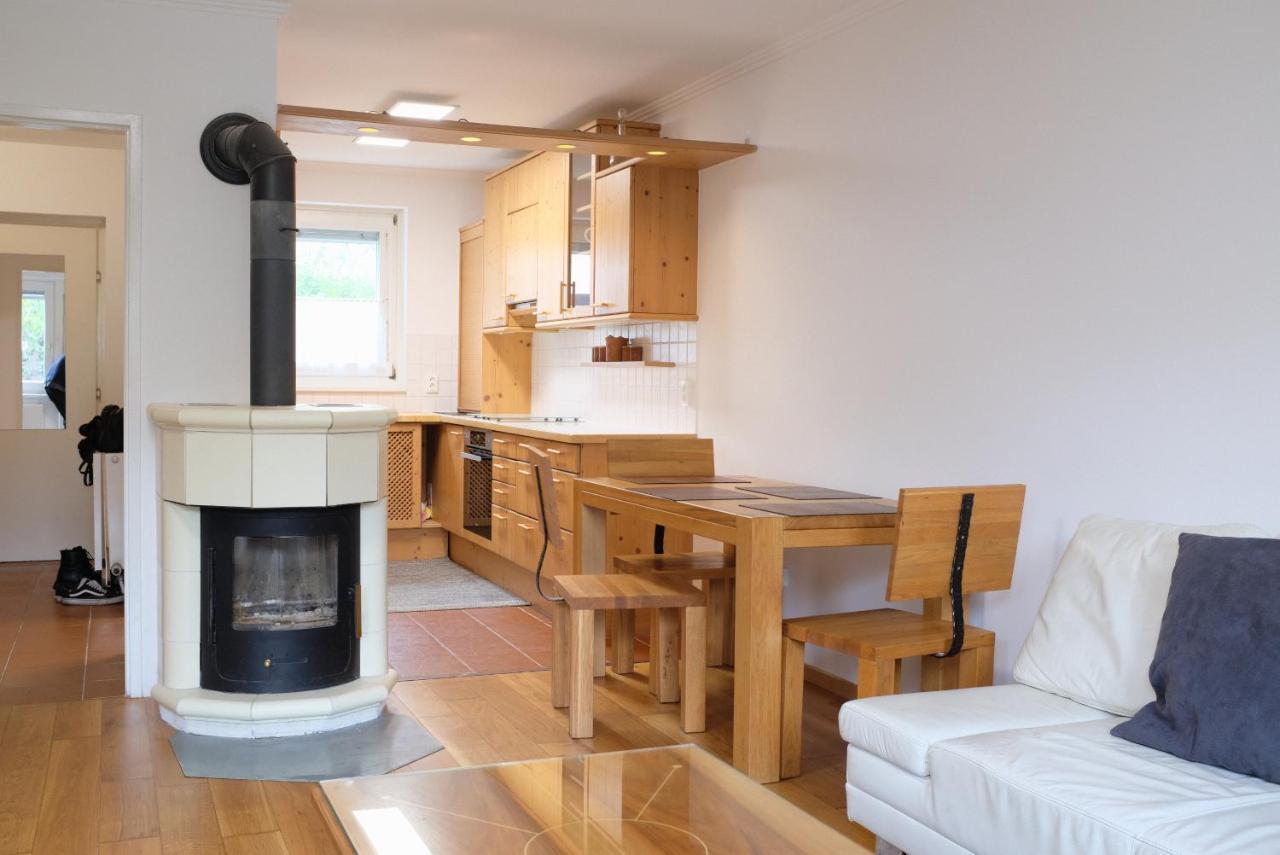 Town House Near Metro & Vienna City Center Bagian luar foto